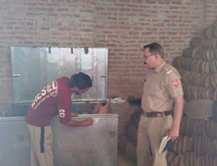 मुरादाबाद: एक ही रात में तीन घरों में चोरी,  अज्ञात चोर शादी से पहले उड़ा ले गए जेवर और नगदी