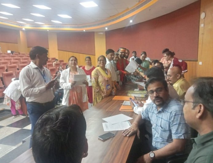 चुनाव हारने के बाद संगठन को ही खत्म करने की कर रहे थे मांग, खत्म हो प्राथमिक सदस्यता, निरस्त हो नामांकन