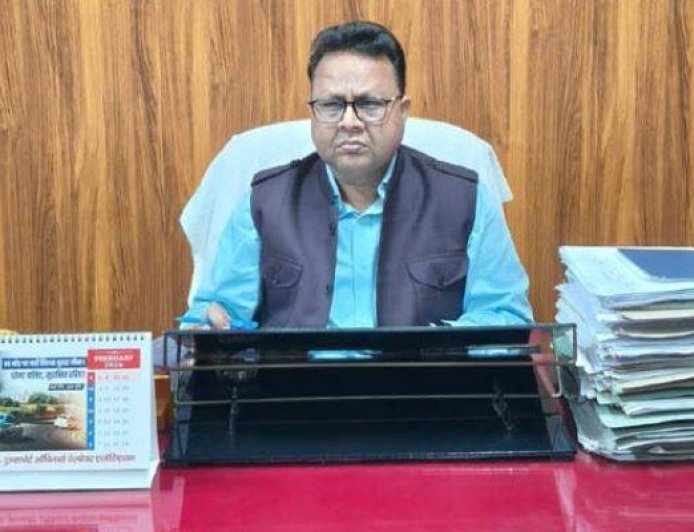 अयोध्या :  मॉडिफाई साइलेंसर के खिलाफ अभियान तेज,  12 वाहनों का चालान, दुकानदारों को नोटिस