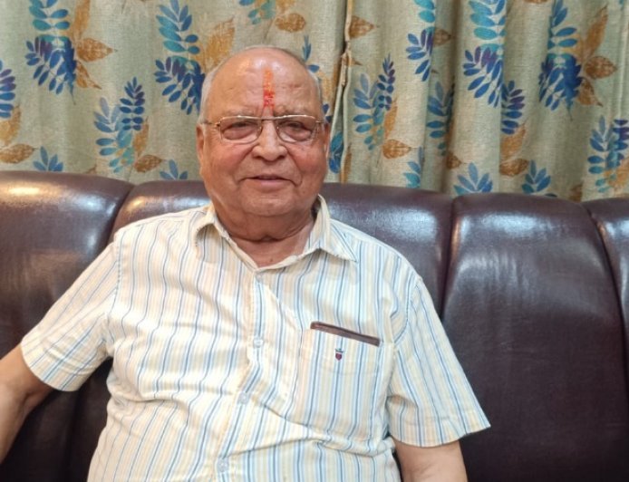 बंशीधर भगत ने बयान पर दी सफाई, बोले- 2027 में धामी के नेतृत्व में फिर जीतेगी भाजपा