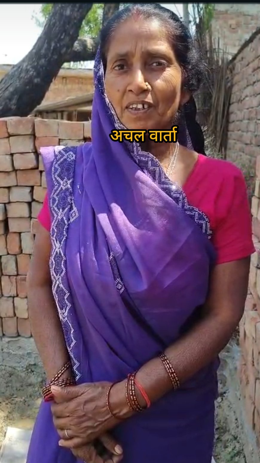 चिलौआ मेले में महिला के कान के कुंडल नोचकर उचक्का फरार, पुलिस पर कार्रवाई न करने का गंभीर आरोप