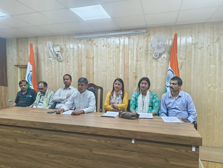 नारी शक्ति विधेयक पर सियासी घमासान