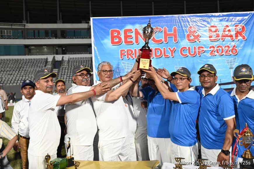 जजों ने जीता फ्रेंडली क्रिकेट मैच