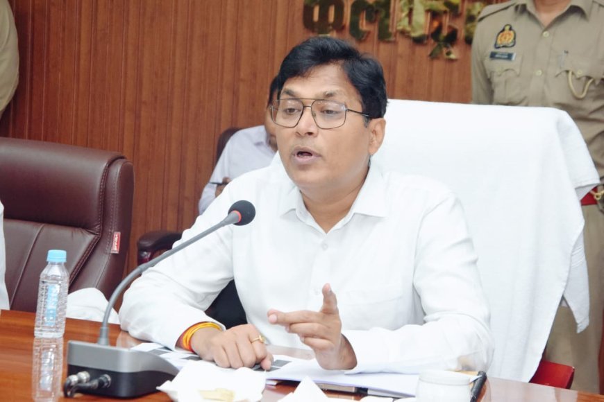 खीरी में सड़क सुरक्षा पर सख्ती, डीएम के कड़े निर्देश