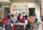 संत कमला बाबा ब्रह्मदेव मंदिर ट्रस्ट ने पेश की सेवा की मिसाल, भीषण गर्मी में हुआ नि:शुल्क शरबत वितरण