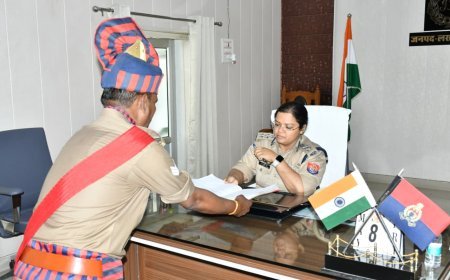 दंगा नियंत्रण को लेकर पुलिस ड्रिल