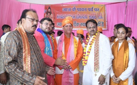 8000 रक्त यूनिट उपलब्ध कराने पर सम्मान