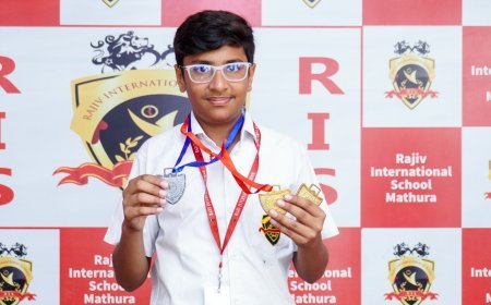 मथुरा: राघव ने जीते तीन मेडल