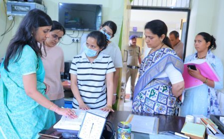 डीएम स्वाति भदौरिया के औचक निरीक्षण में सीएचसी सतपुली की स्वास्थ्य व्यवस्थाओं में मिलीं खामियां
