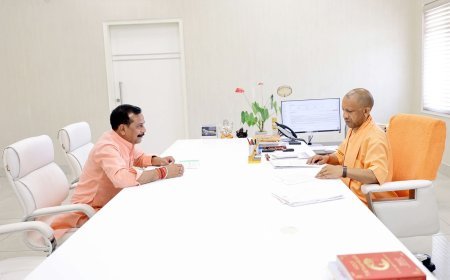 लखीमपुर खीरी: मुख्यमंत्री योगी आदित्यनाथ से सदर विधायक योगेश वर्मा की महत्वपूर्ण मुलाकात, विकास कार्यों को मिलेगी नई रफ्तार
