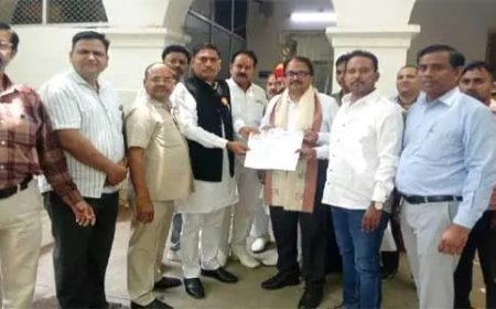 मथुरा: खाद्य विभाग की कार्यप्रणाली पर उठे सवाल, व्यापारियों ने 12 सूत्रीय ज्ञापन सौंपा