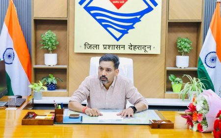 देहरादून : डॉ. आशीष चौहान ने संभाली देहरादून के डीएम की कमान