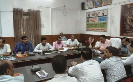 मिर्ज़ापुर : 31 मई को  होने वाली बीएड प्रवेश परीक्षा को सकुशल सम्पन्न कराए जाने के दृष्टिगत जिलाधिकारी ने मजिस्ट्रेट व केन्द्र व्यवस्थापको के साथ बैठक कर दिया आवश्यक दिशा निर्देश