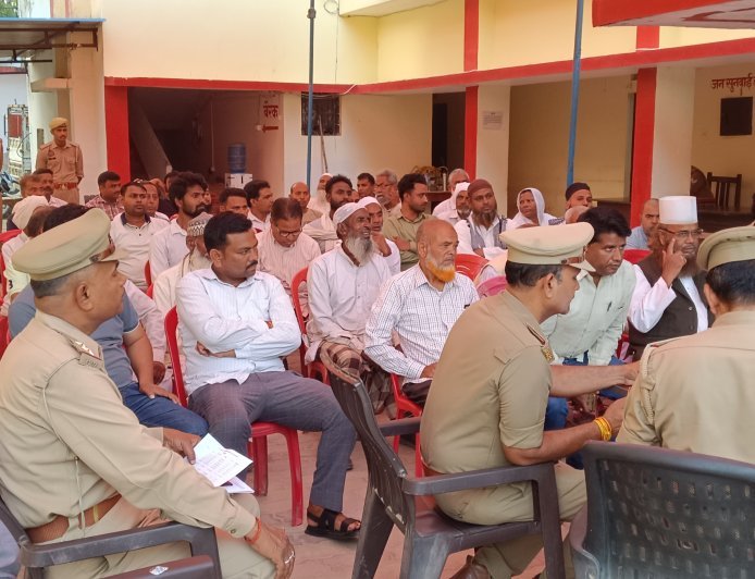 अयोध्या: ईद-उल-अजहा पर्व को लेकर थाना खंडासा में पीस कमेटी की बैठक संपन्न