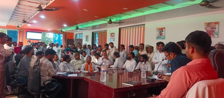 अम्बेडकर नगर: किछौछा दरगाह क्षेत्र में गेस्ट हाउसों का अनिवार्य पंजीकरण कराने के निर्देश, बिना आईडी कमरा देने पर होगी कार्रवाई
