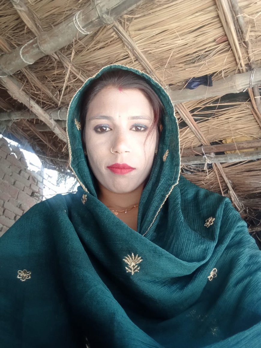 बाइक से गिरकर महिला की दर्दनाक मौत