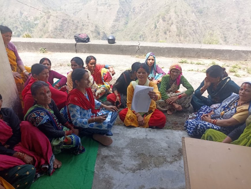 अल्मोड़ा :  दौलीगाड़ की महिलाओं का हुंकार: पानी और नशाखोरी के खिलाफ आंदोलन की चेतावनी
