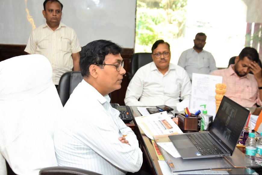 लखीमपुर खीरी: राष्ट्रीय पांडुलिपि सर्वेक्षण अभियान को प्रशासन ने दी गति, डीएम ने अधिकारियों संग बनाई रणनीति