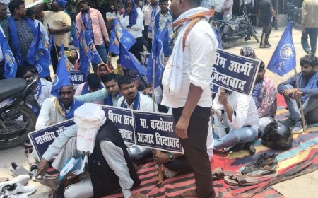 उन्नाव: भीम आर्मी ने सौंपा ज्ञापन,निर्माण कार्य रुकवाने व पुलिस पर मिलीभगत का लगाया आरोप