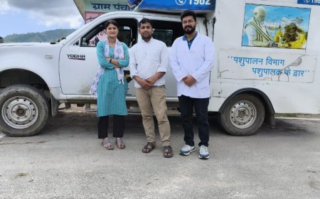 पौड़ी : एक कॉल पर घर पहुंच रहा पशु चिकित्सक