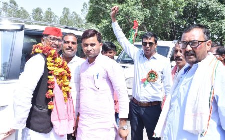 उन्नाव : समाजवादी पार्टी के नेता नारायण पाल के नेतृत्व में निकाला गया रोड शो l