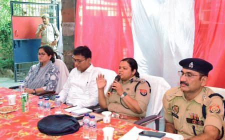 लखीमपुर खीरी : मोहर्रम पर डीएम-एसएसपी ने दिया सौहार्द का संदेश