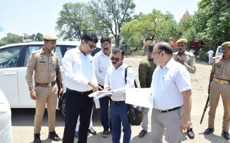 लखीमपुर खीरी : बड़े बैनामों की जांच को डीएम का औचक निरीक्षण