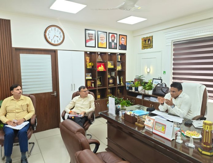 देहरादून : धामी सरकार की सख्ती, अवैध प्लॉटिंग और रियल एस्टेट अनियमितताओं पर कसेगा शिकंजा