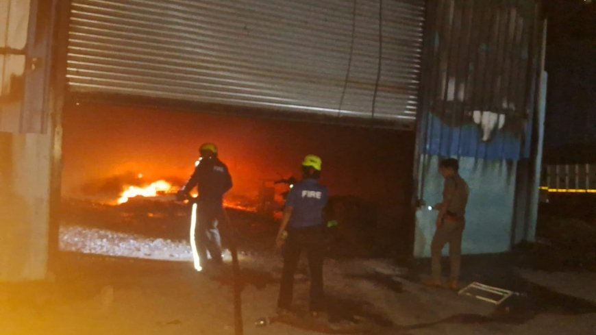 नैनीताल : अमेज़न के गोदाम में लगी आग। दो कर्मियों की मौत