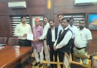 अयोध्या: पूर्व मंत्री पवन पांडे की सुरक्षा बढ़ाने की मांग, डीएम को सौंपा ज्ञापन