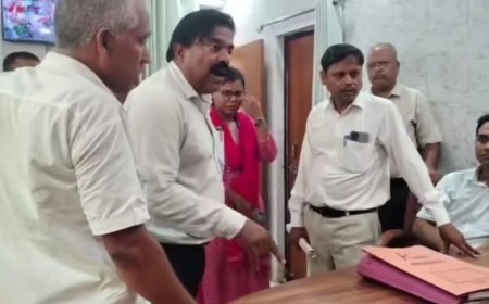 हरदोई : महिला लेखपाल ने एसडीएम पर लगाए गंभीर आरोप ।