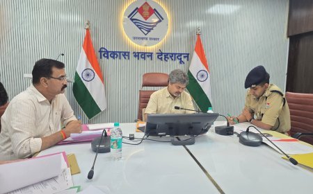 देहरादून : राष्ट्रीय एससी आयोग ने की समीक्षा बैठक