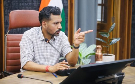 देहरादून : ई-ऑफिस व्यवस्था को प्रभावी बनाने के डीएम के निर्देश