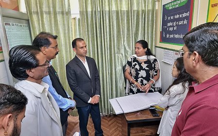 पिथौरागढ़ : अस्पताल निरीक्षण में डीएम सख्त ।
