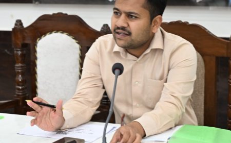 हरिद्वार : गंगा संरक्षण समिति की बैठक ।