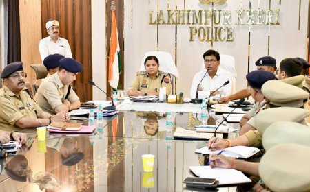 लखीमपुर खीरी : कांवड़ सुरक्षा को लेकर समीक्षा बैठक