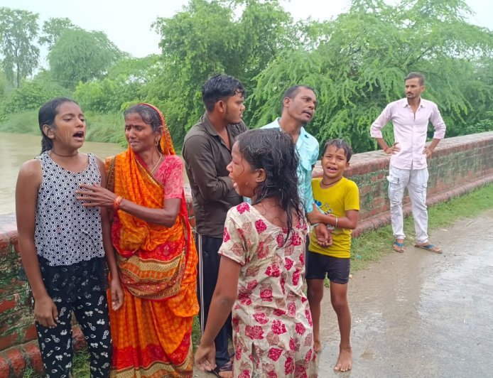 हरदोई : नहर में नहाते समय तीन किशोरियां डूबीं, दो को बचाया गया, एक की तलाश जारी