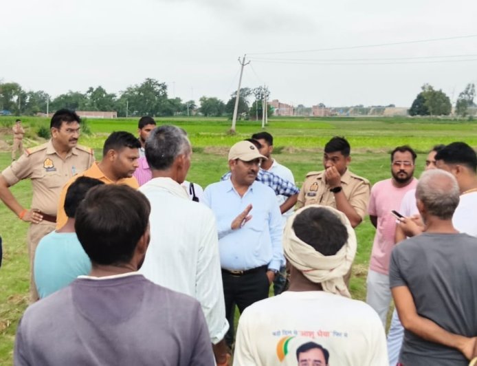 हरदोई : बिलग्राम तहसील के चर्चित मेड़बंदी आदेश का हुआ अनुपालन, डेढ़ वर्ष पुराने विवाद का हुआ निस्तारण
