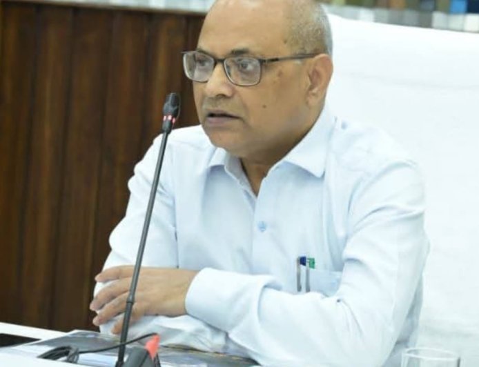 देहरादून : आयुक्त ने दिए आपदा प्रबंधन के निर्देश ।