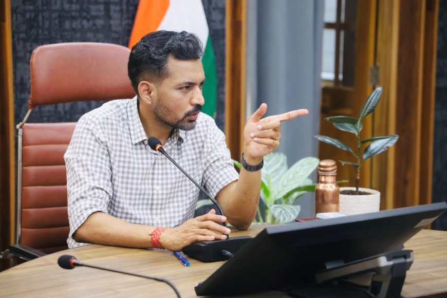 देहरादून : ई-ऑफिस व्यवस्था को प्रभावी बनाने के डीएम के निर्देश