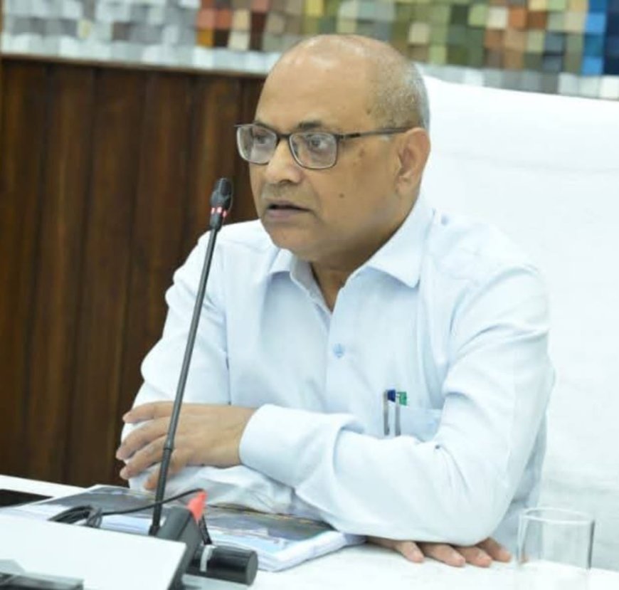 देहरादून : आयुक्त ने दिए आपदा प्रबंधन के निर्देश ।