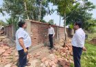 लखीमपुर खीरी : पुरानी ईंटों से बाउंड्रीवाल निर्माण पर सीडीओ सख्त