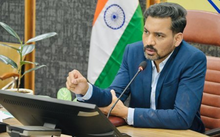 देहरादून  :  सड़क सुरक्षा पर डीएम सख्त, ब्लैक स्पॉट होंगे सुरक्षित