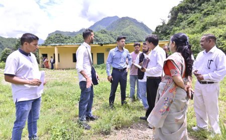 अल्मोड़ा : डीएम ने एसआईआर सुनवाई प्रक्रिया का निरीक्षण किया