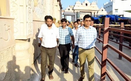 लखीमपुर खीरी : छोटी काशी में कांवड़ मेले की तैयारियों का डीएम ने लिया जायजा