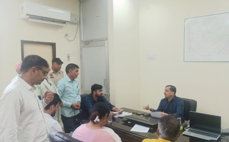 उपमंडल कार्यालय खरखौदा में समाधान शिविर का आयोजन, एसडीएम अमित भारद्वाज ने की अध्यक्षता
