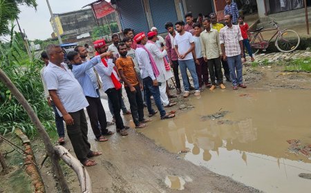 हरदोई में बदहाल सड़कों और जलभराव पर सपा नेता ने जताई नाराजगी, आंदोलन की चेतावनी