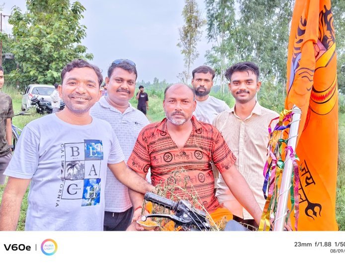बरवा सरसण्ड में प्राचीन महादेव मंदिर से निकला कांवरियों का जत्था, जलाभिषेक के बाद हुआ विशाल भंडारा