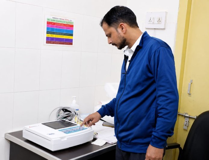 पौड़ी गढ़वाल : जिला अस्पताल में बढ़ीं आधुनिक स्वास्थ्य सुविधाएं, नए चिकित्सा उपकरण मिले