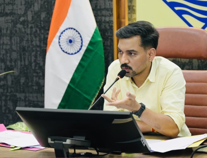 देहरादून : एसआईआर: दावे-आपत्तियों के निस्तारण में तेजी के निर्देश